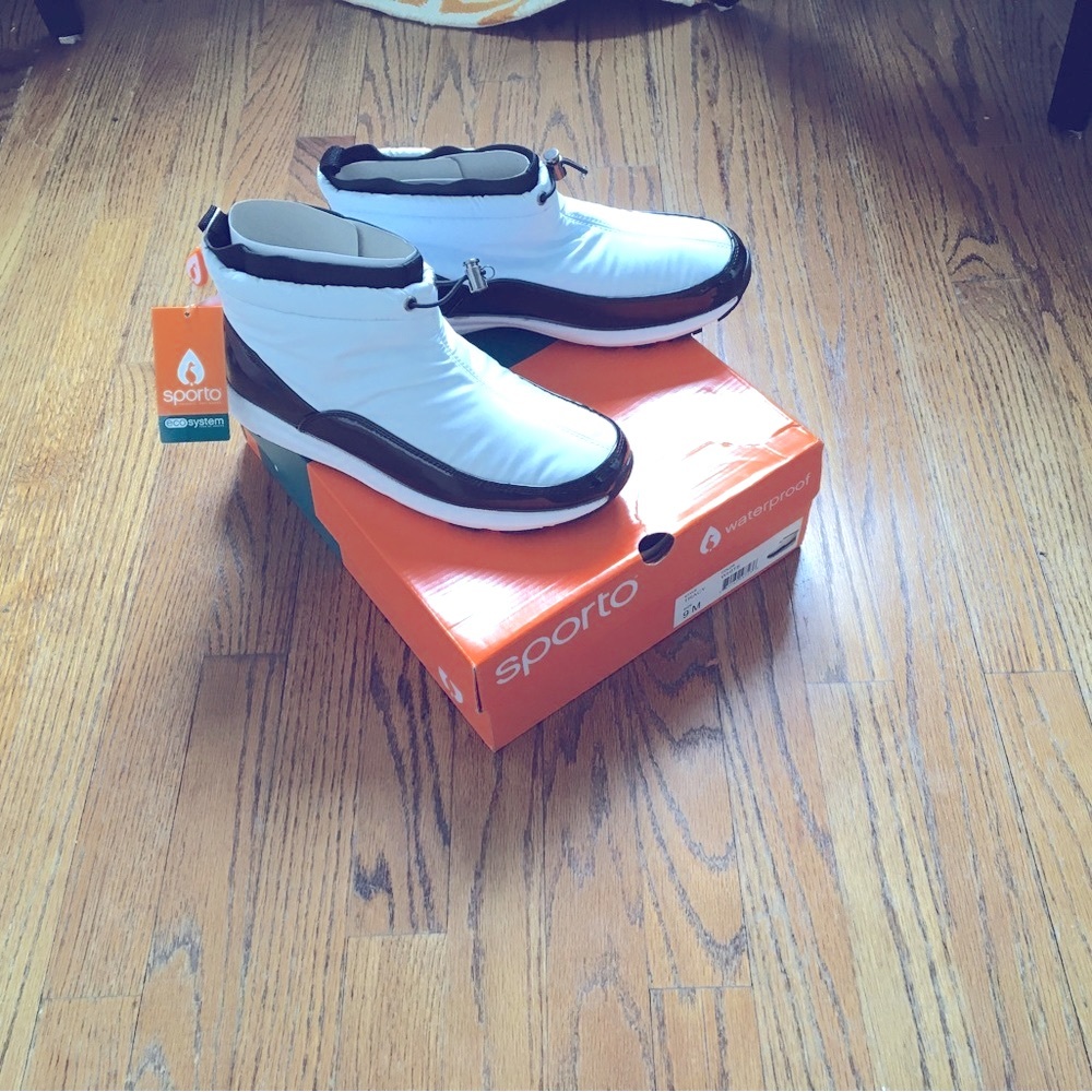 NWB SPORTO waterproof ECO ankle booties Sz 9